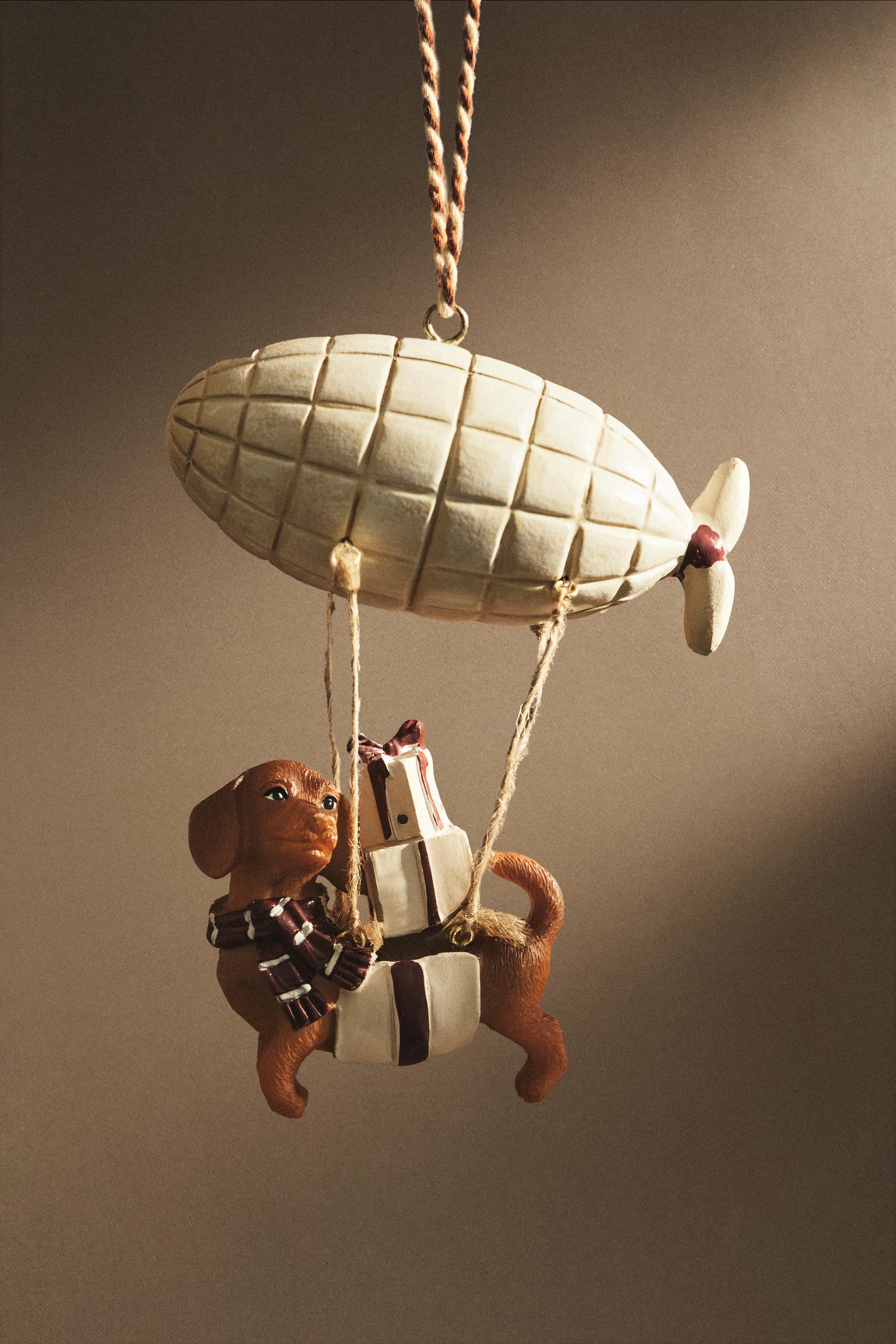 DOG HOT AIR BALLOON CHRISTMAS TREE ORNAMENT